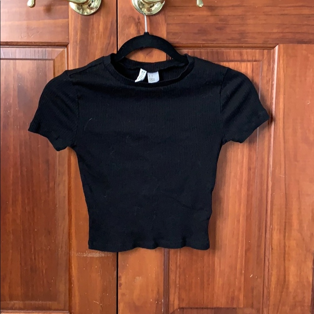 h&m black ribbed shirt